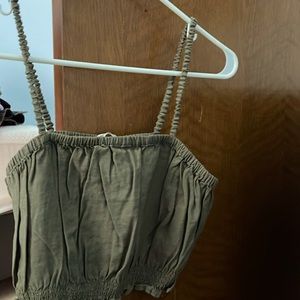 American Eagle Crop top